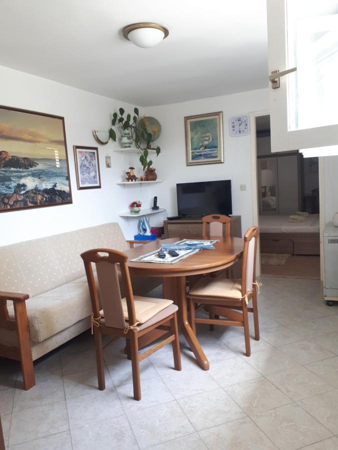 Apartman Maja Lägenhet Dubrovnik Exteriör bild